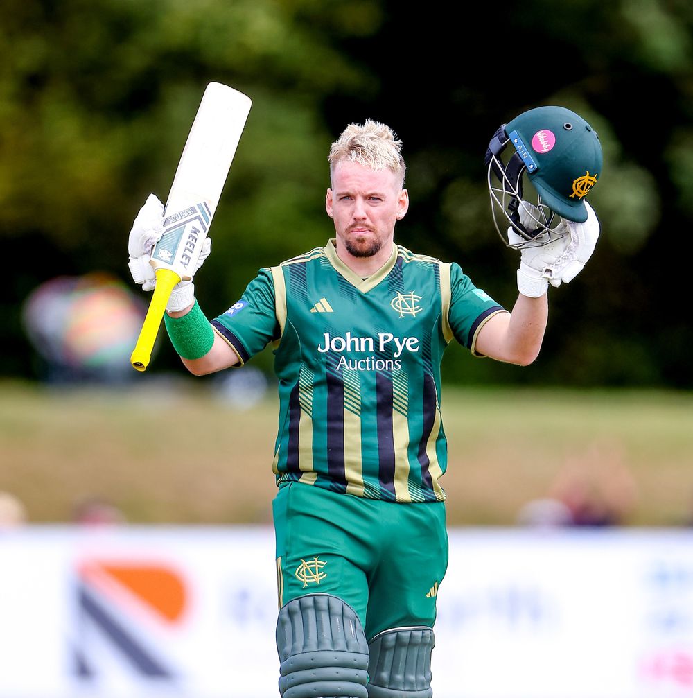 Notts vs Essex 50 55