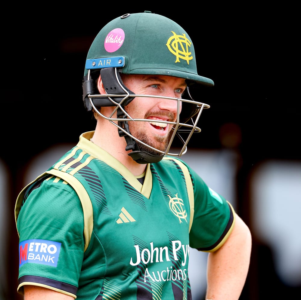 Notts vs Essex 50 57